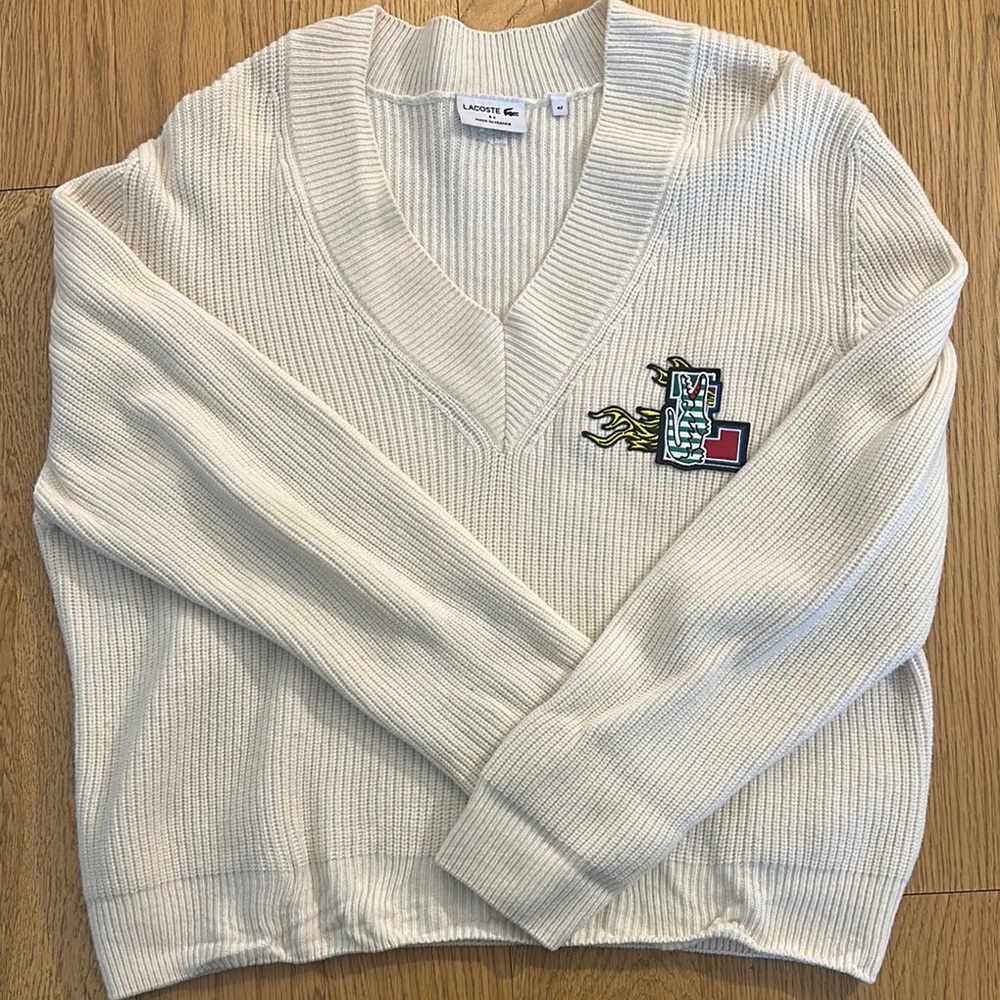 LACOSTE V NECK SWEATER WOMEN M CREAM
